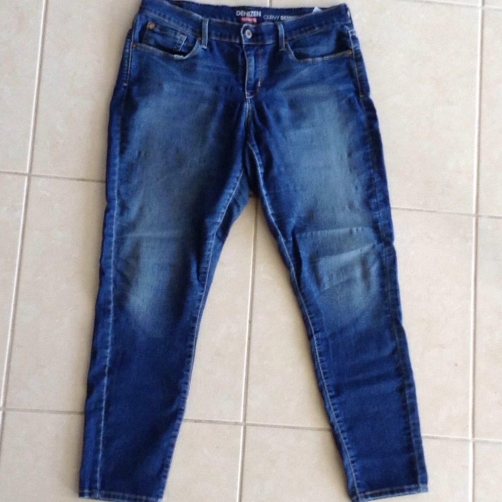 Denzil Levi's curvy skinny jeans